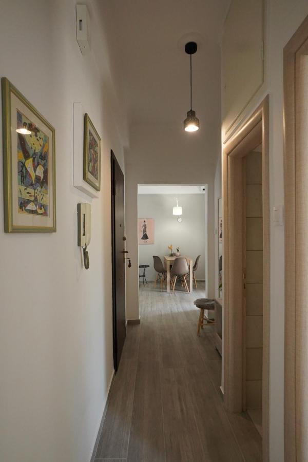 Athens Central Apartment 2 Mins To Metro ภายนอก รูปภาพ